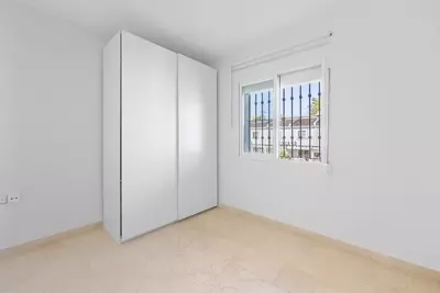 Semi-Detached House in Nueva Andalucía