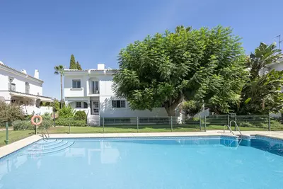Semi-Detached House in Nueva Andalucía