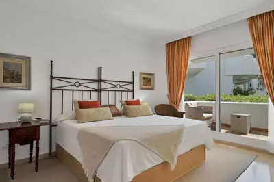 Ground Floor Apartment in Río Real