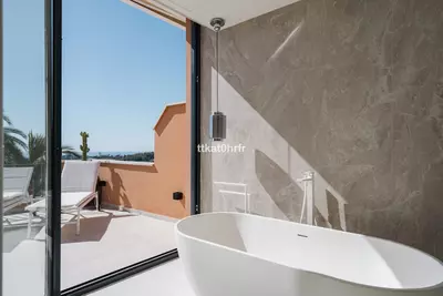 Penthouse Duplex in Nueva Andalucía