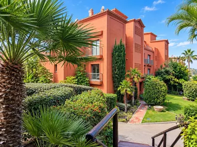 Middle Floor Apartment in Benahavís