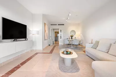 Middle Floor Apartment in Benahavís