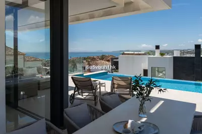 Detached Villa in Estepona