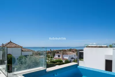 Detached Villa in Estepona