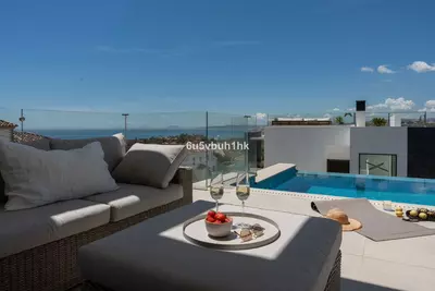 Detached Villa in Estepona