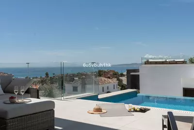 Detached Villa in Estepona
