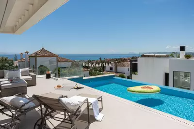 Detached Villa in Estepona