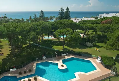 Middle Floor Apartment in Puerto Banús