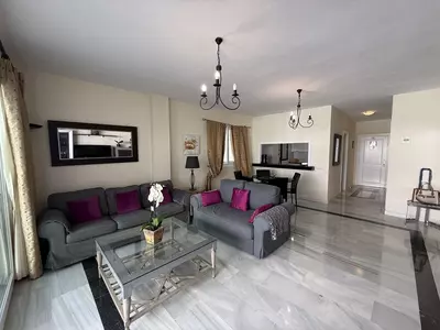 Middle Floor Apartment in Puerto Banús