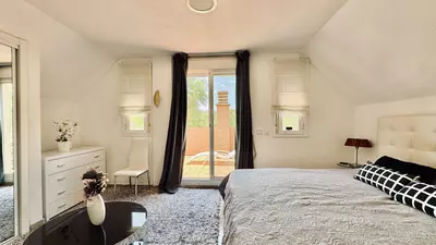Middle Floor Apartment in Casares Playa