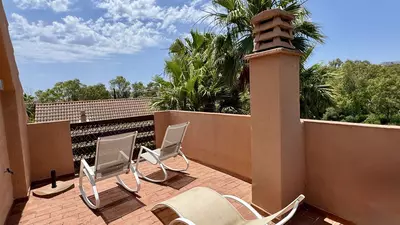 Middle Floor Apartment in Casares Playa