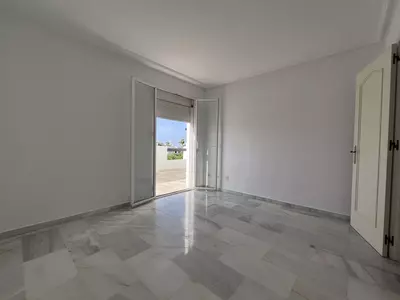 Middle Floor Apartment in Estepona