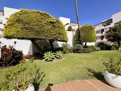 Middle Floor Apartment in Estepona