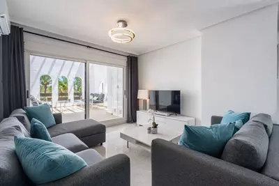 Middle Floor Apartment in Nueva Andalucía