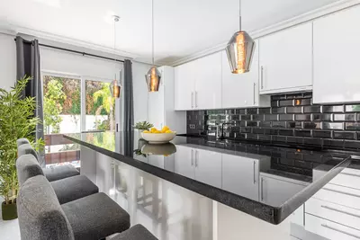 Middle Floor Apartment in Nueva Andalucía