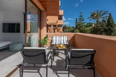 Middle Floor Apartment in Estepona