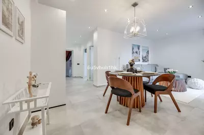 Middle Floor Apartment in Estepona
