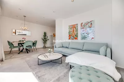 Middle Floor Apartment in Estepona