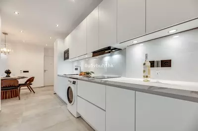 Middle Floor Apartment in Estepona