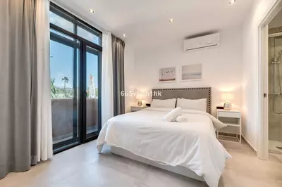 Middle Floor Apartment in Estepona