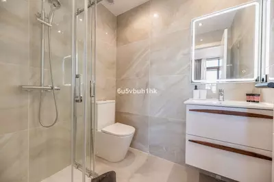 Middle Floor Apartment in Estepona