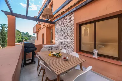 Middle Floor Apartment in Estepona