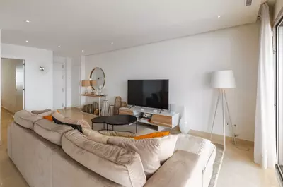 Middle Floor Apartment in Nueva Andalucía
