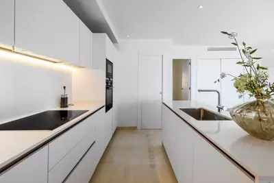 Middle Floor Apartment in Nueva Andalucía