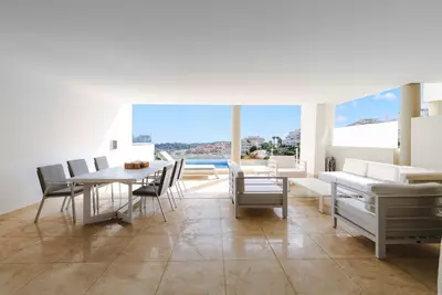 Middle Floor Apartment in Nueva Andalucía