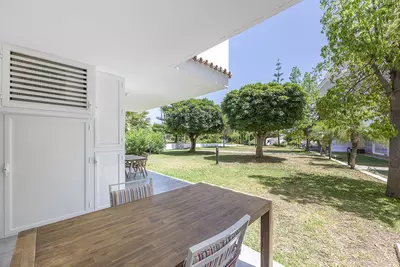 Ground Floor Apartment in Nueva Andalucía