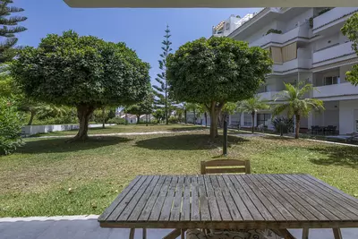 Ground Floor Apartment in Nueva Andalucía