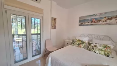 Middle Floor Apartment in Estepona