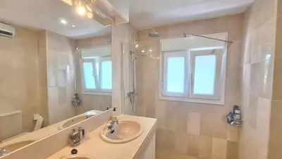 Middle Floor Apartment in Estepona