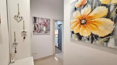 Middle Floor Apartment in Estepona