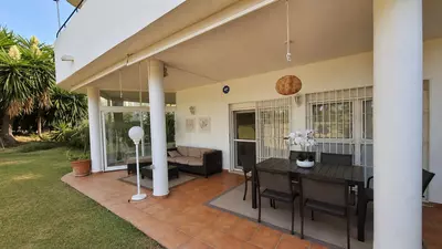 Middle Floor Apartment in Estepona