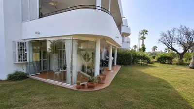 Middle Floor Apartment in Estepona