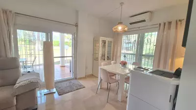 Middle Floor Apartment in Estepona