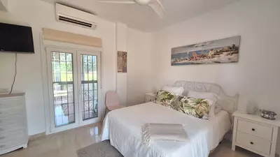 Middle Floor Apartment in Estepona