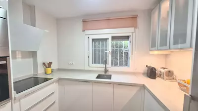 Middle Floor Apartment in Estepona