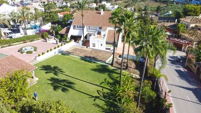 Detached Villa in Nueva Andalucía