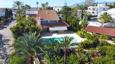 Detached Villa in Nueva Andalucía