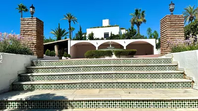 Detached Villa in Nueva Andalucía
