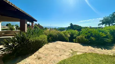 Detached Villa in Nueva Andalucía