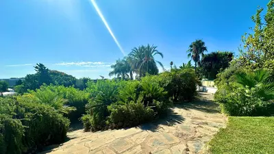 Detached Villa in Nueva Andalucía