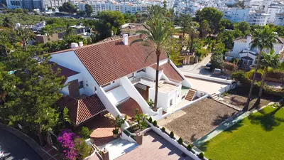 Detached Villa in Nueva Andalucía