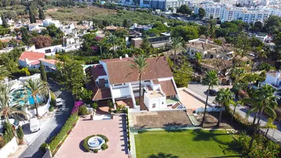 Detached Villa in Nueva Andalucía
