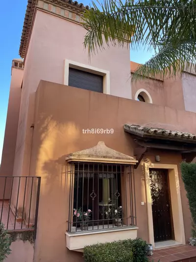 Semi-Detached House in Estepona