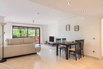 Middle Floor Apartment in Casares