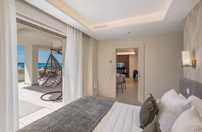 Middle Floor Apartment in Estepona