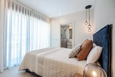 Middle Floor Apartment in Estepona